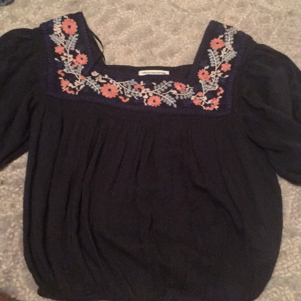 American Eagle floral shirt